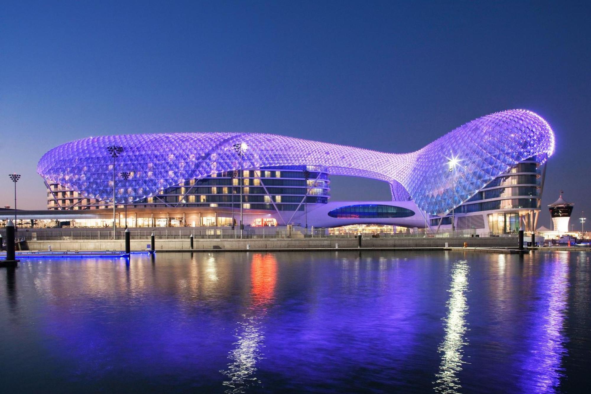 Hotel W - Yas Island 5*