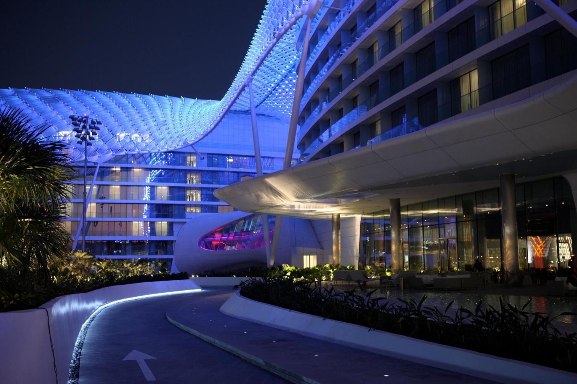 W - Yas Island