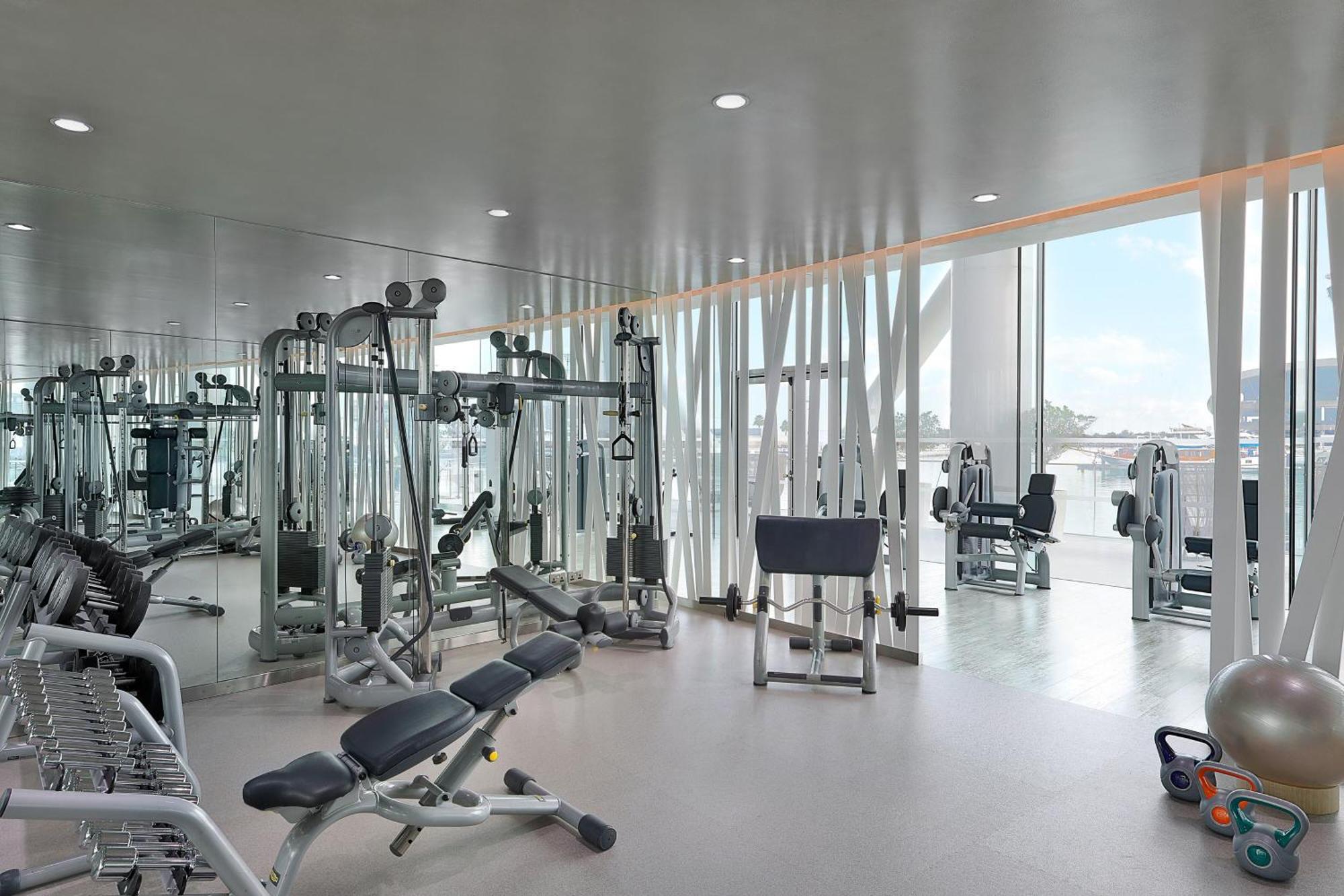 W - Yas Island Hotel 5*